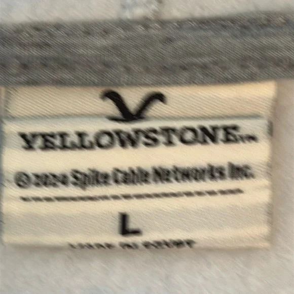 Yellowstone Dutton Fleece Pullover Hoodie LG NWT - Picture 11 of 13